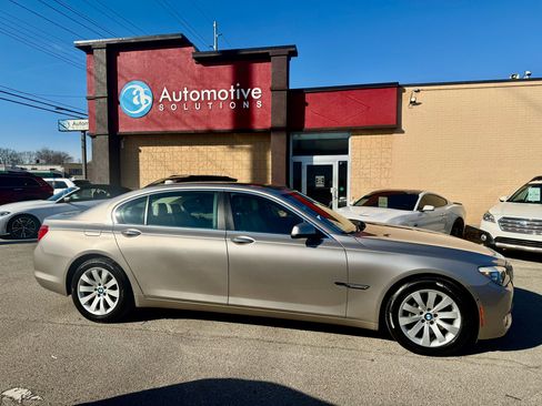 Used 2009 BMW 750Li image 6
