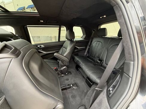 Used 2019 BMW X7 xDrive40i w/ Premium Package AWD/4WD image 15
