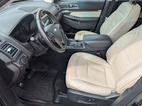 Used 2016 Ford Explorer Platinum AWD/4WD image 12