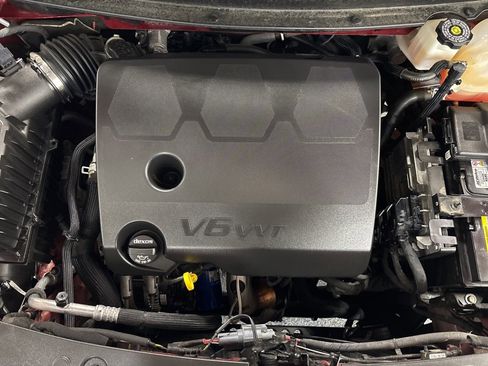 Used 2023 Buick Enclave Essence image 41