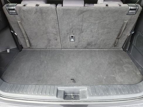 Used 2024 Toyota Highlander LE image 28