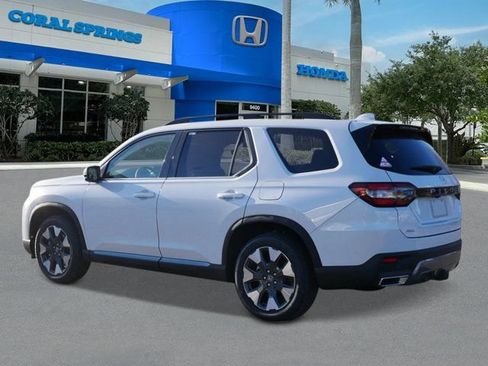 New 2026 Honda Pilot Elite image 3