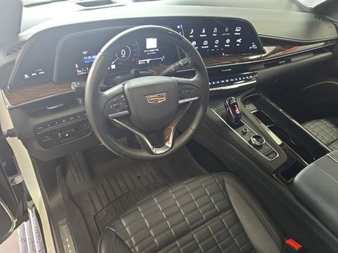 Certified 2023 Cadillac Escalade ESV Sport Platinum image 17