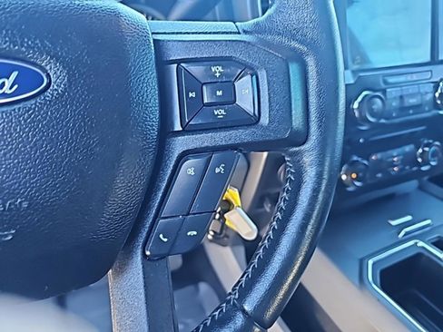 Used 2017 Ford F150 XLT w/ Equipment Group 302A Luxury image 21