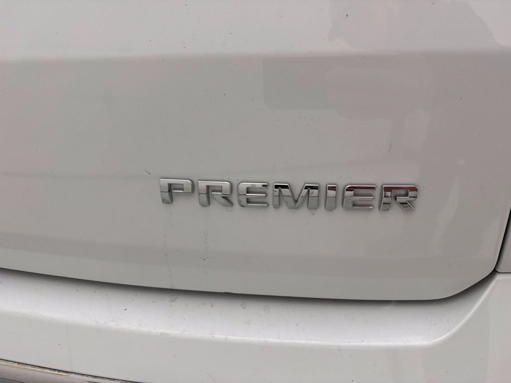 Used 2021 Chevrolet Traverse Premier w/ LPO, Floor Liner Package AWD/4WD image 11