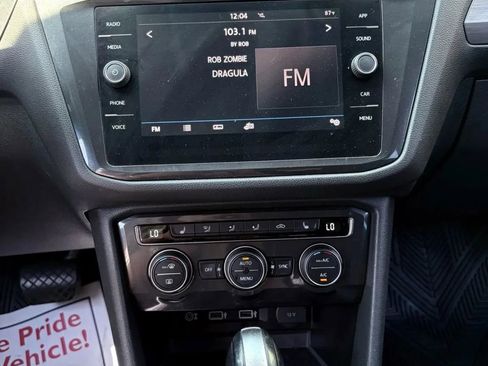 Used 2018 Volkswagen Tiguan SE image 29
