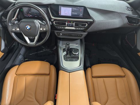 Used 2020 BMW Z4 sDrive30i w/ Premium Package image 10