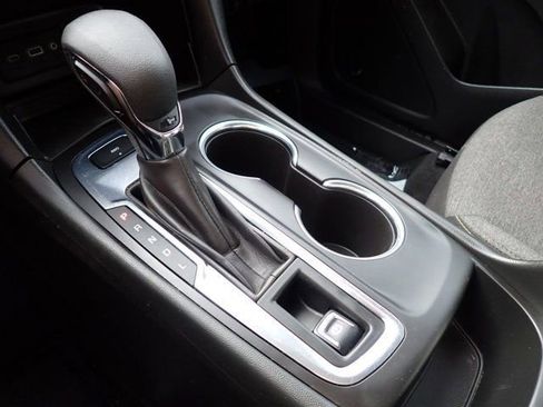 Used 2023 Chevrolet Equinox LT image 17