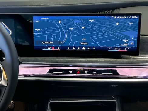 Used 2025 BMW i7 eDrive50 image 6