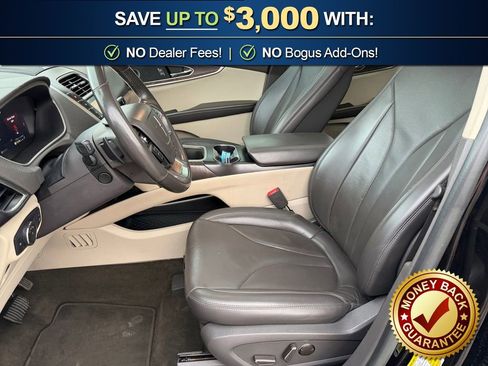 Used 2019 Lincoln Nautilus Reserve FWD image 14