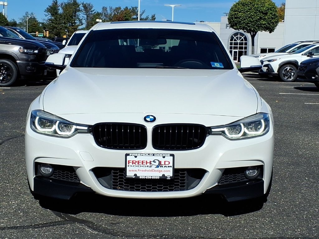 Used 2018 BMW 340i xDrive Sedan AWD/4WD image 2