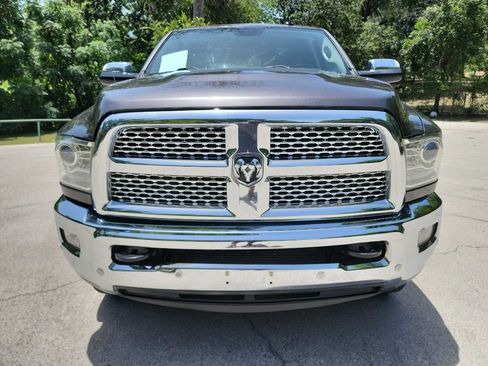 Used 2018 RAM 2500 Laramie AWD/4WD image 2