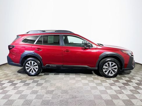 Used 2025 Subaru Outback Premium AWD/4WD image 8