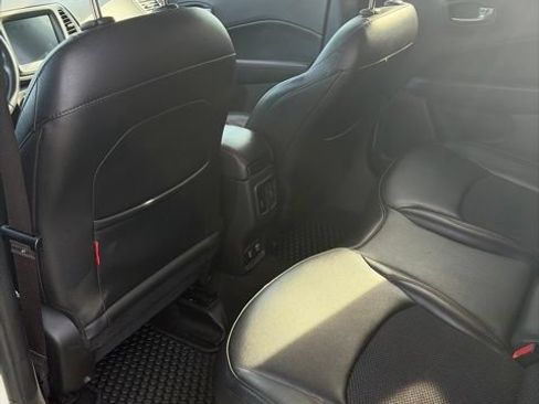 Used 2020 Jeep Compass Trailhawk AWD/4WD image 10