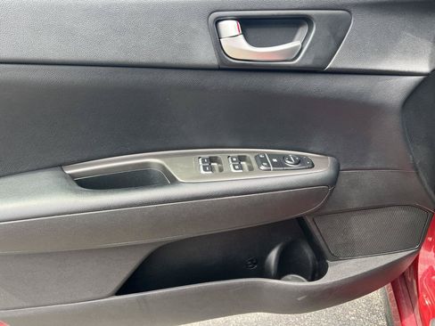 Used 2019 Kia Optima S FWD image 17