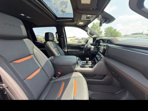 Used 2026 GMC Sierra 1500 AT4 w/ AT4 Premium Package AWD/4WD image 11