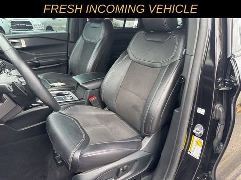 Used 2023 Ford Explorer ST image 12