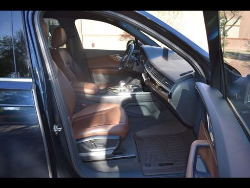 Used 2017 Audi Q7 2.0T Premium AWD/4WD image 37
