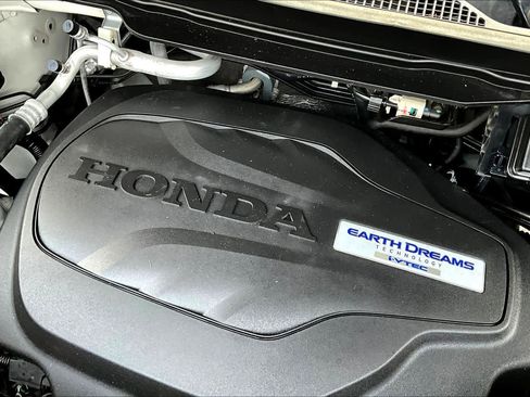 Used 2017 Honda Pilot EX image 32