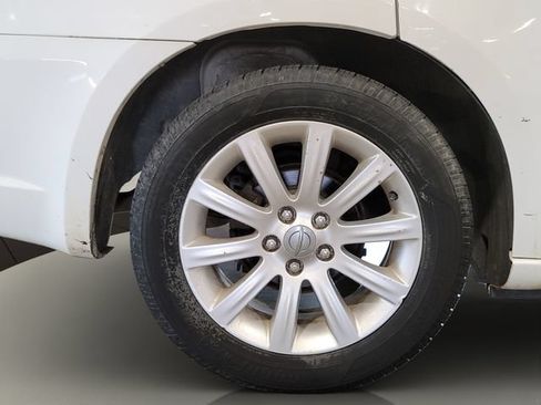 Used 2013 Chrysler 200 Limited FWD image 32