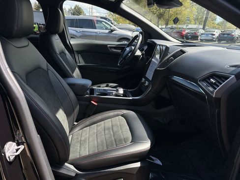 Used 2022 Ford Edge ST-Line AWD/4WD image 5