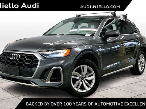 Used 2023 Audi Q5 2.0T Premium w/ Convenience Package image 1