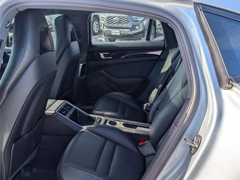 Used 2018 Porsche Panamera 4S image 14