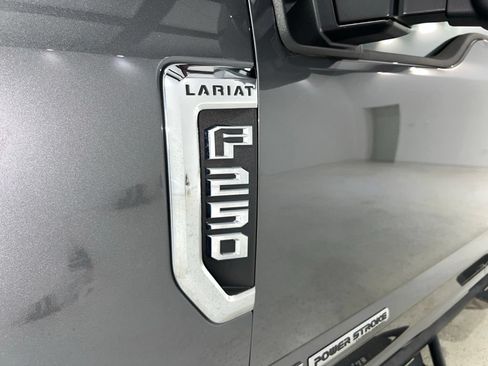 Used 2022 Ford F250 Lariat w/ Lariat Value Package AWD/4WD image 28