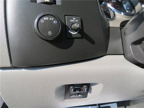 Used 2013 Chevrolet Silverado 2500 W/T image 8