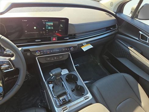 New 2026 Kia Carnival SX image 23