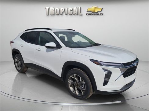 New 2026 Chevrolet Trax LT image 7