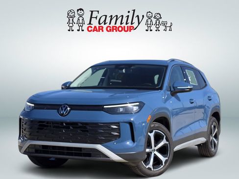New 2026 Volkswagen Tiguan SE FWD image 1