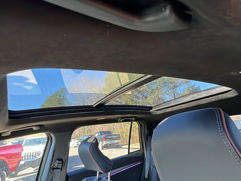 Used 2024 Jeep Wagoneer Launch Edition image 17