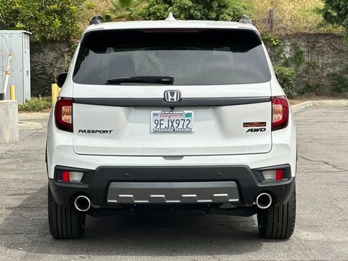 Certified 2023 Honda Passport TrailSport image 5