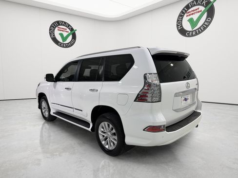 Used 2018 Lexus GX 460 Premium AWD/4WD image 3