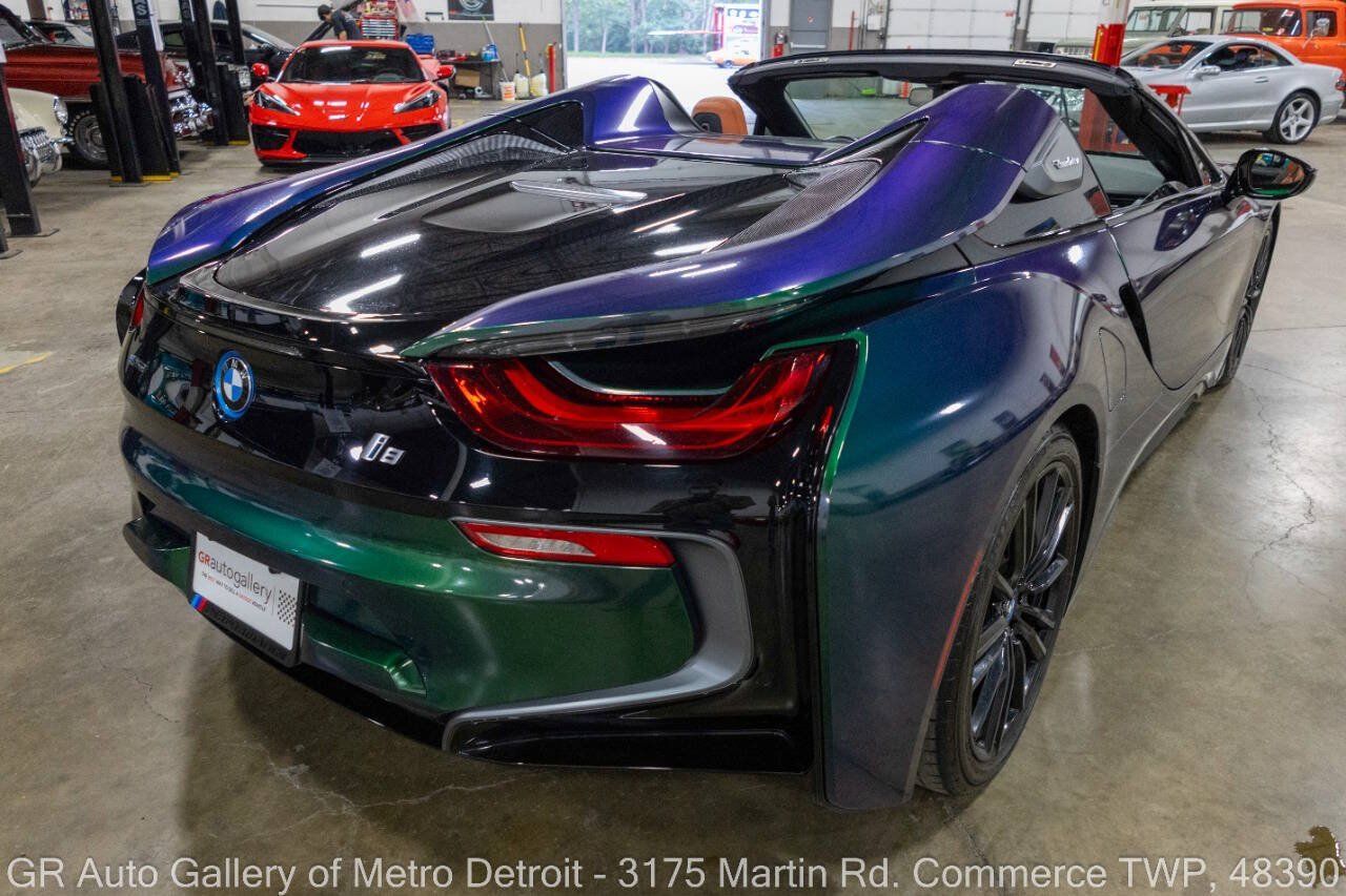Used 2019 BMW i8 Roadster AWD/4WD image 16