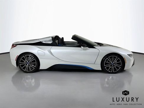Used 2019 BMW i8 Roadster AWD/4WD image 5