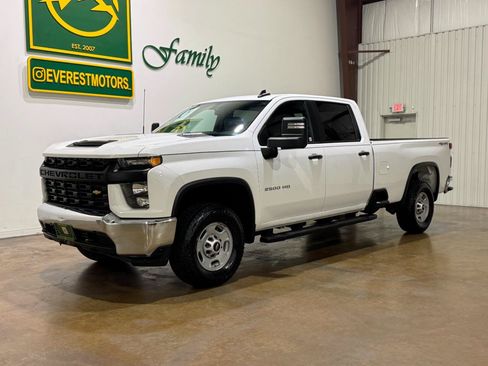 Used 2023 Chevrolet Silverado 2500 W/T w/ WT Convenience Package AWD/4WD image 3