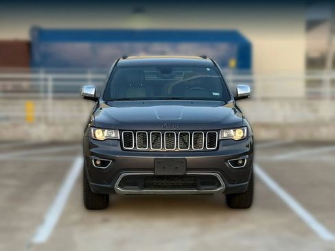Used 2017 Jeep Grand Cherokee Limited image 2