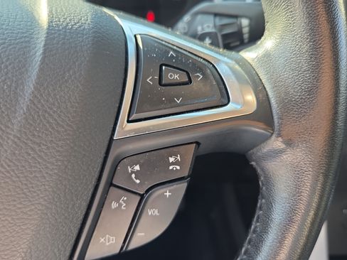 Used 2017 Ford Edge SEL w/ Equipment Group 201A AWD/4WD image 24