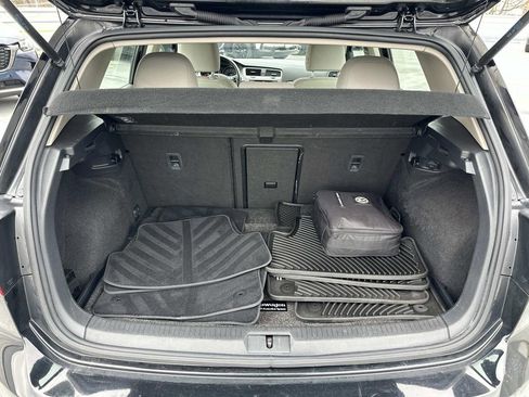 Used 2016 Volkswagen Golf S image 27