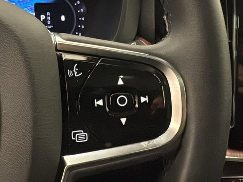 Used 2024 Volvo XC60 B5 Plus w/ Climate Package AWD/4WD image 14