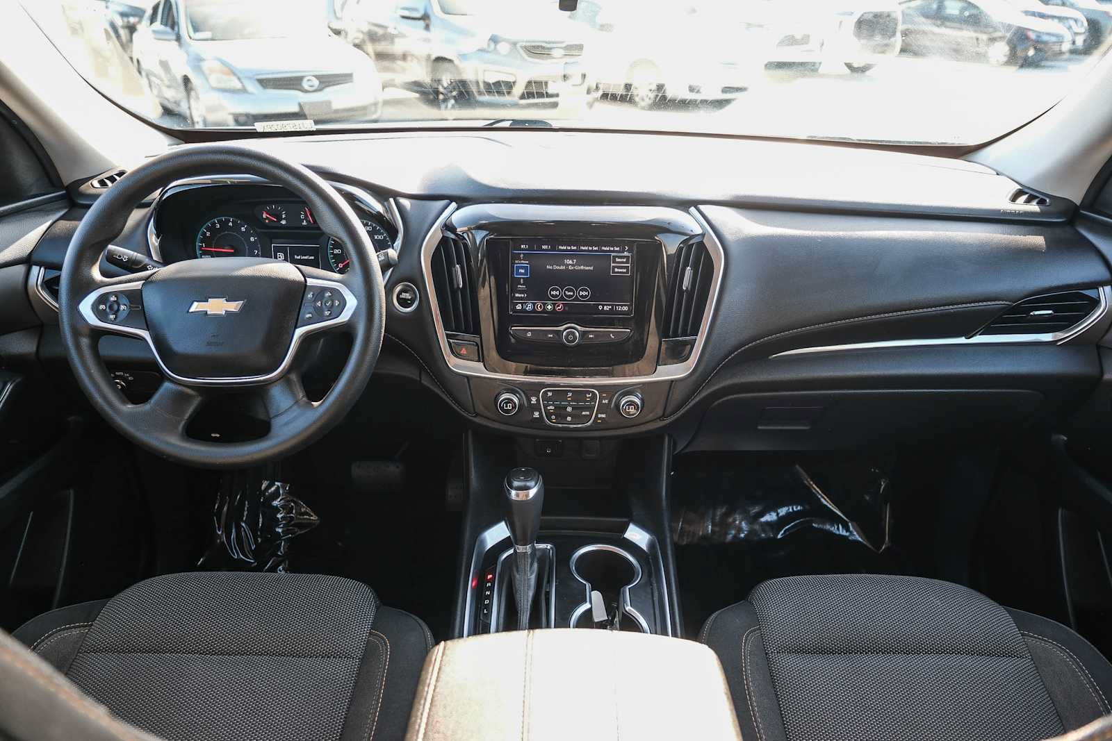 Used 2020 Chevrolet Traverse LS w/ LPO, Black Accent Package FWD image 13