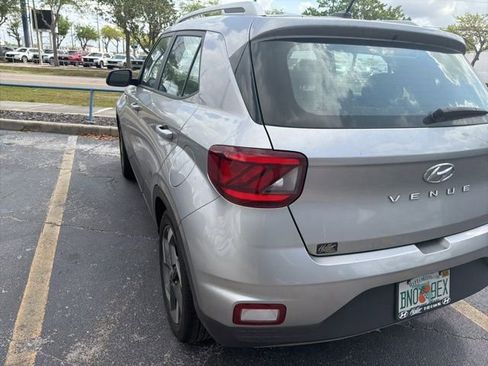 Used 2023 Hyundai Venue SEL w/ Cargo Package image 20