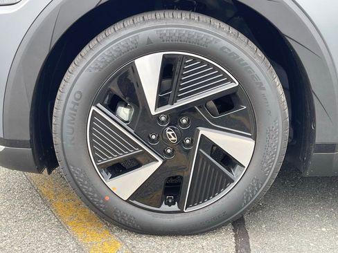 New 2025 Hyundai Ioniq 5 SEL AWD/4WD image 9