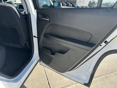 Used 2017 GMC Terrain SLE image 21