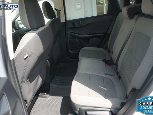 Used 2022 Ford Escape SE FWD image 21