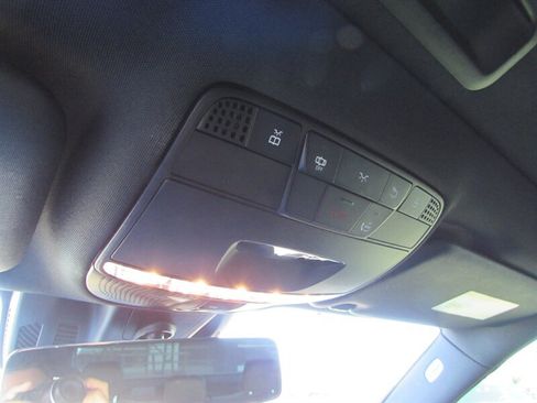 Used 2021 Mercedes-Benz E 350 Sedan image 21