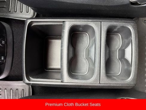 Used 2019 Dodge Grand Caravan SE image 31