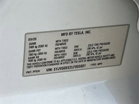 Used 2020 Tesla Model Y Long Range image 30